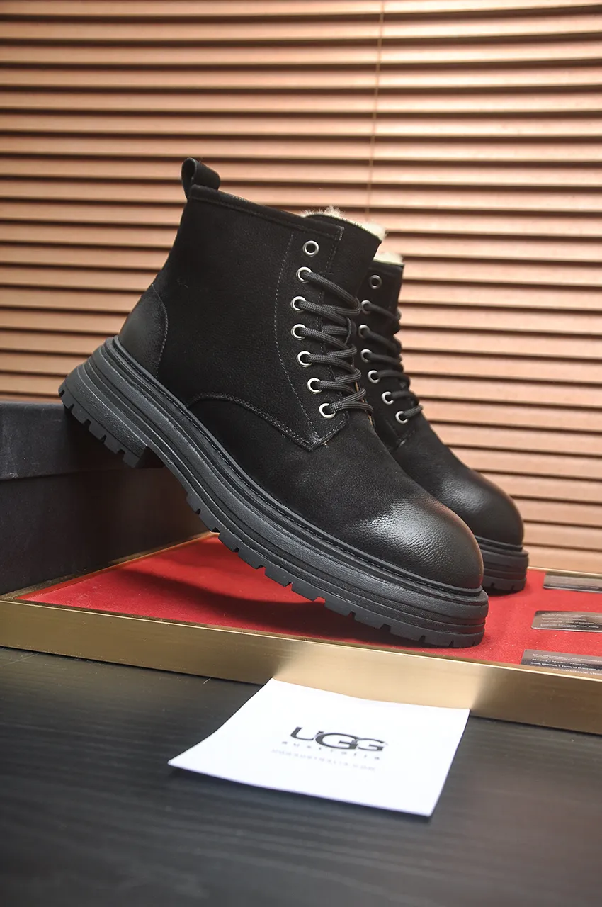 Men's shoes 💰680💶【UGG】(full genuine wool lining) Please pay attention to the quality of the original order and compare the thickness of the wool 🏮🏮Hot style Martin boots from Australia's warm luxury brand men's shoes, official website synchronization, Beckham men's style..., made of imported top-layer waxed cowhide, waxed toe box, Australian real wool velvet lining Carefully sewn...Imported rubber Martin boots outsole (comfortable, soft and wear-resistant). I really like the quality...Exquisite workmanship, you can't put it down once you see it. Code number 39-44
